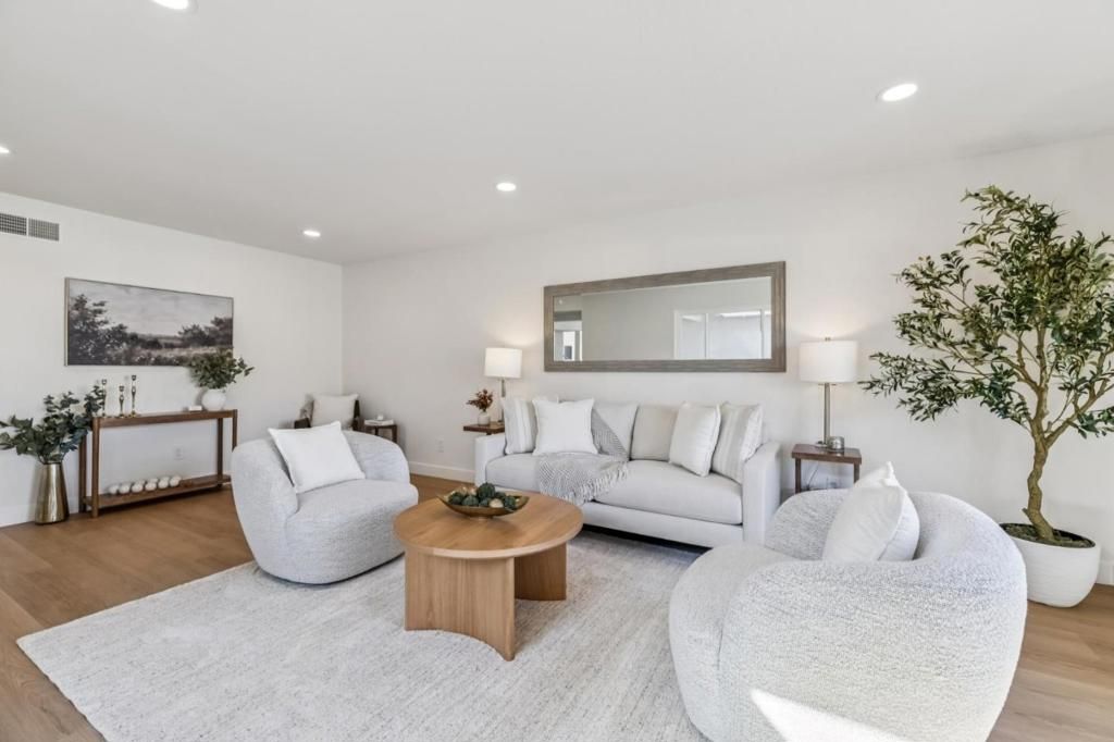 Image 7 of property listing at 876 Lurline Drive, Foster City, CA 94404