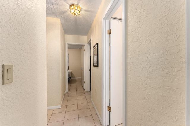 3025 W UNIVERSITY AVENUE, Gainesville, FL 32607