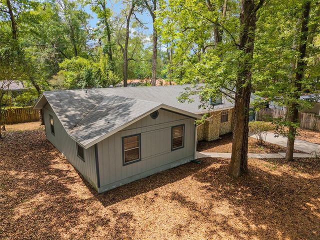 3025 W UNIVERSITY AVENUE, Gainesville, FL 32607