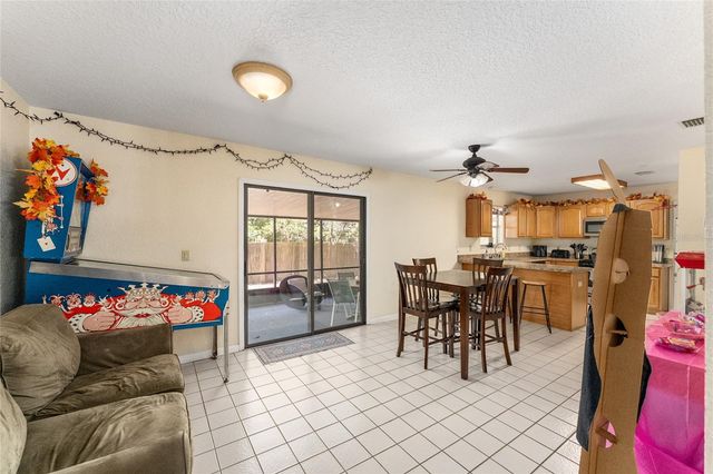 3025 W UNIVERSITY AVENUE, Gainesville, FL 32607