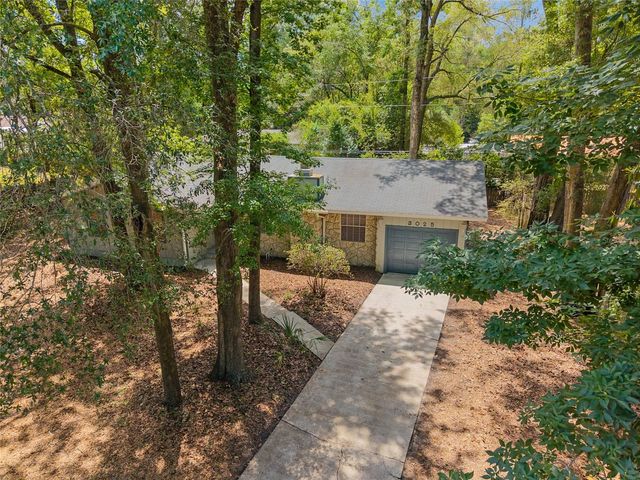 3025 W UNIVERSITY AVENUE, Gainesville, FL 32607