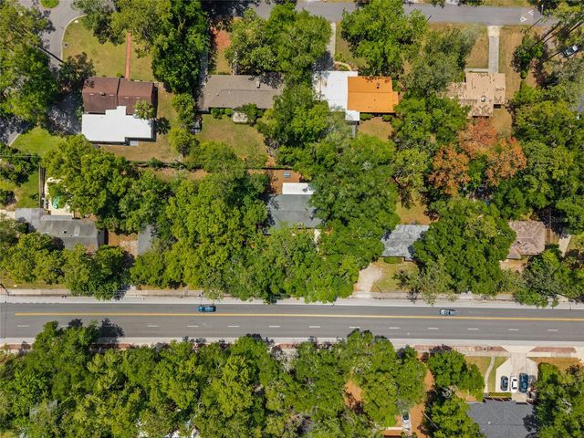 3025 W UNIVERSITY AVENUE, Gainesville, FL 32607
