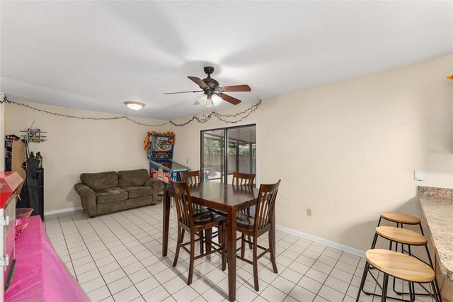 3025 W UNIVERSITY AVENUE, Gainesville, FL 32607