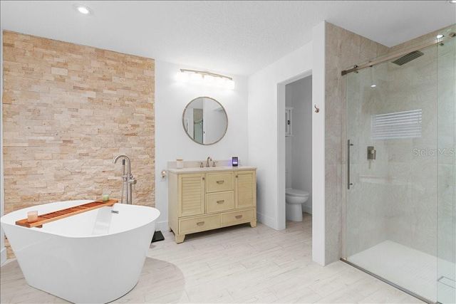 30912 FAIRVISTA DRIVE, Tavares, FL 32778