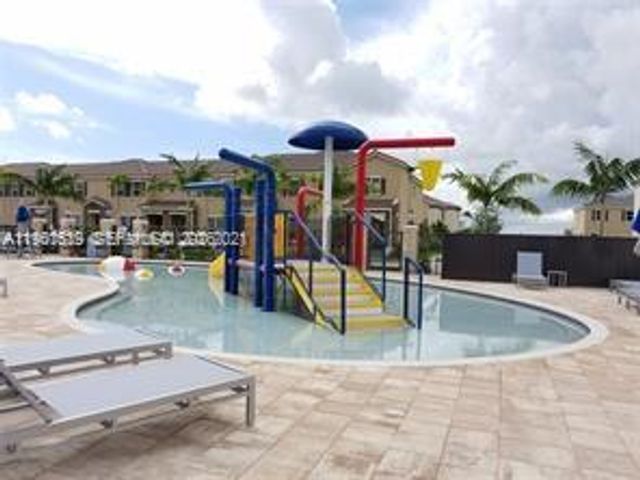 16958 SW 92nd St 16958, Miami, FL 33196