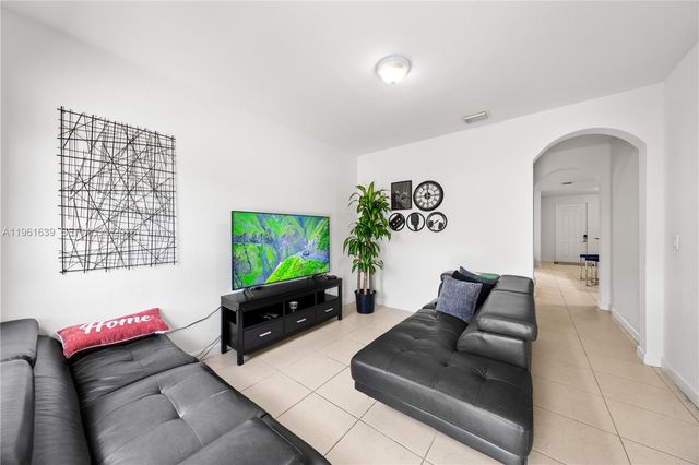 16958 SW 92nd St 16958, Miami, FL 33196