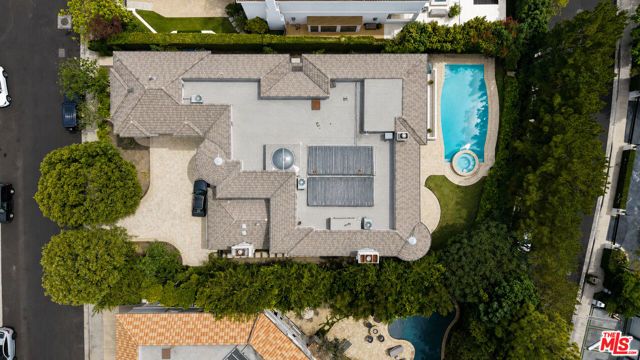 2285 Worthing Lane, Los Angeles, CA 90077