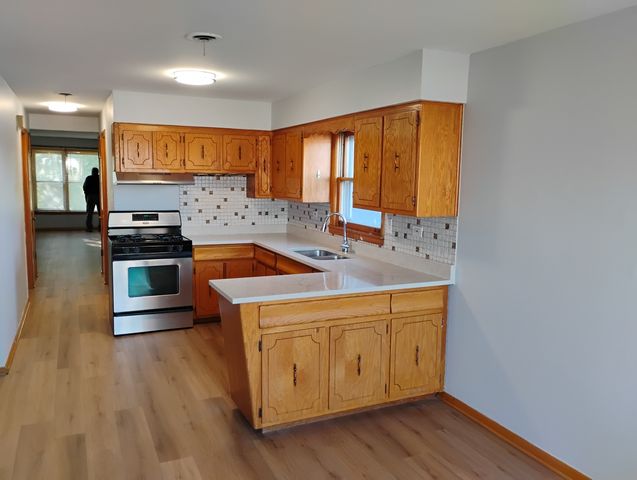 6237 S Kedvale Avenue 2, Chicago, IL 60629