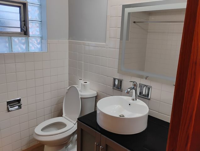 6237 S Kedvale Avenue 2, Chicago, IL 60629