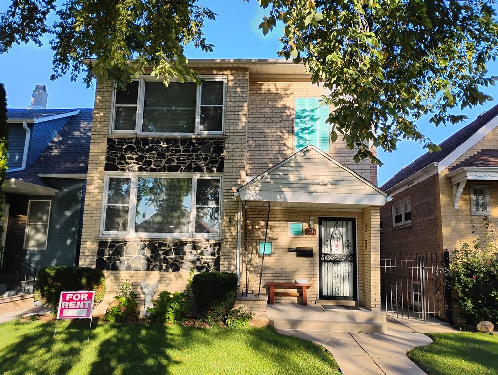 6237 S Kedvale Avenue 2, Chicago, IL 60629