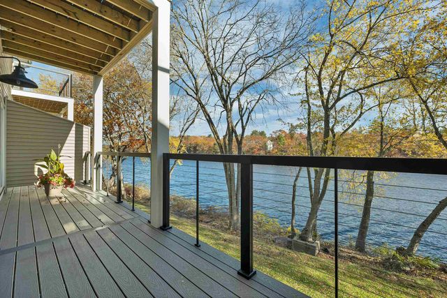 17 River Front Dr Unit 3, Manchester, NH 03102
