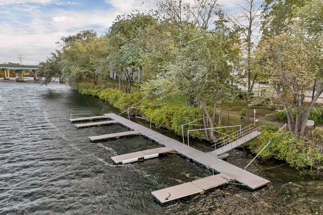 17 River Front Dr Unit 3, Manchester, NH 03102