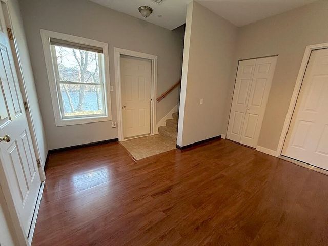 17 River Front Dr Unit 3, Manchester, NH 03102