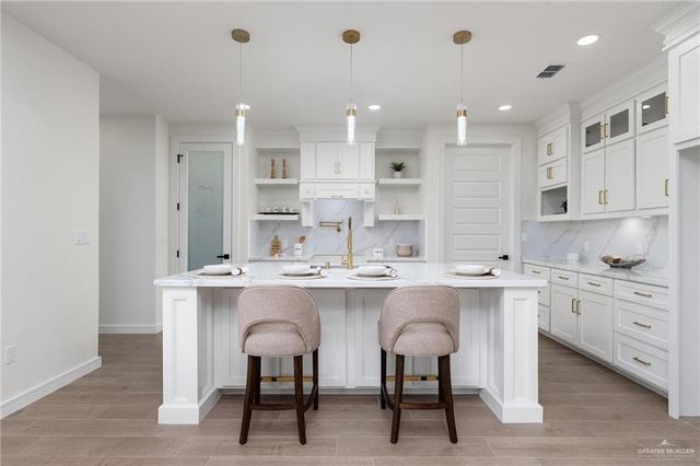 2201 Cardinal Street, Weslaco, TX 78596