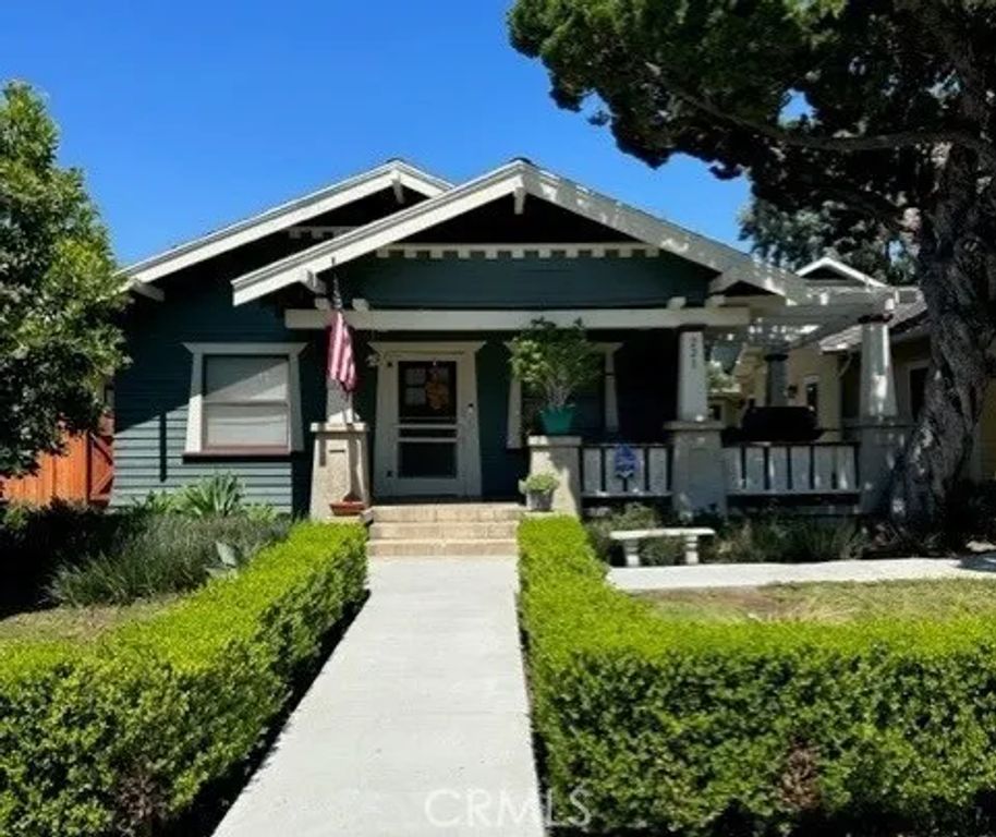 221 E Foothill, Glendora, CA 91741