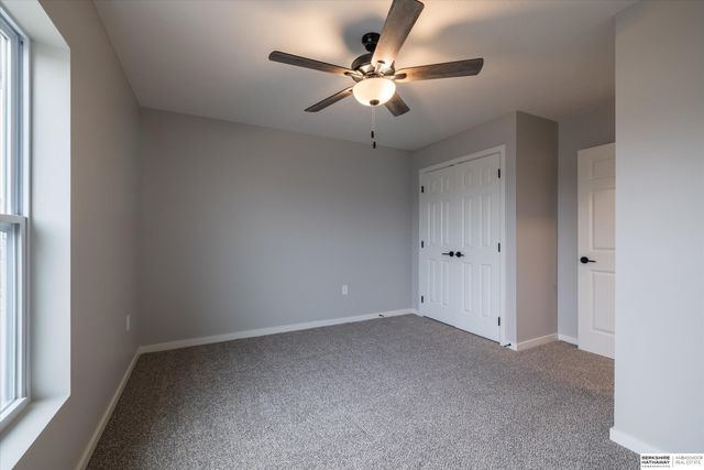 5403 S 208 Court, Elkhorn, NE 68022