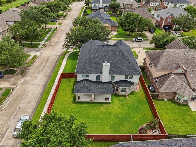 3902 Basil Court, Pearland, TX 77584