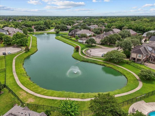 3902 Basil Court, Pearland, TX 77584