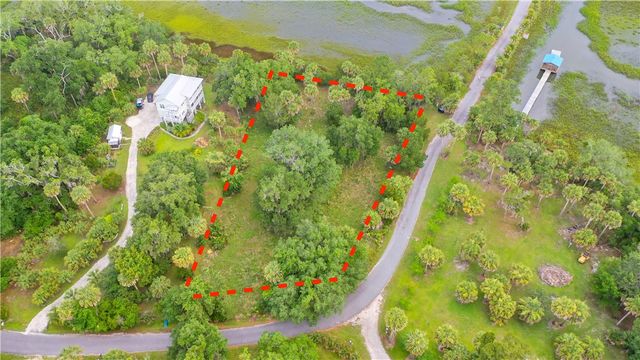 13 Seabreeze Drive, Darien, GA 31305