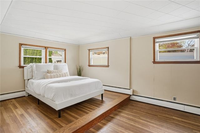 11 Cedar Drive, Bristol, RI 02809