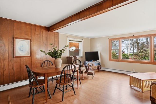 11 Cedar Drive, Bristol, RI 02809
