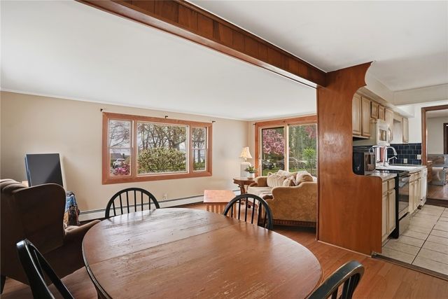 11 Cedar Drive, Bristol, RI 02809