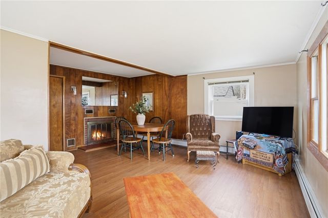 11 Cedar Drive, Bristol, RI 02809