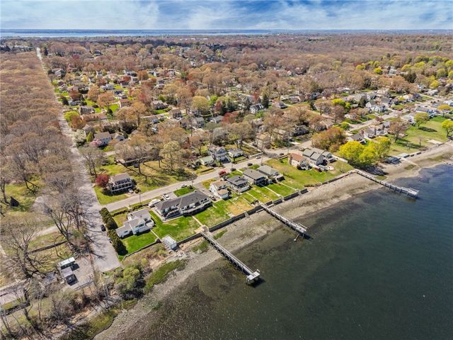 11 Cedar Drive, Bristol, RI 02809