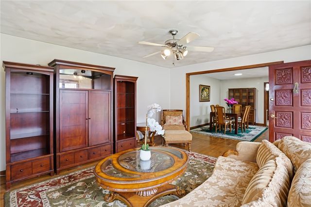 11 Cedar Drive, Bristol, RI 02809