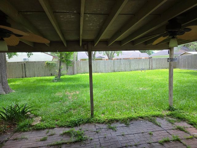 1133 25th Avenue N, Texas City, TX 77590