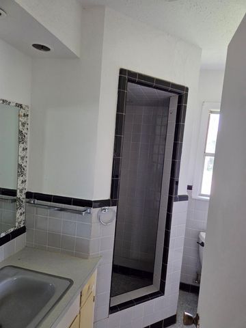 1133 25th Avenue N, Texas City, TX 77590