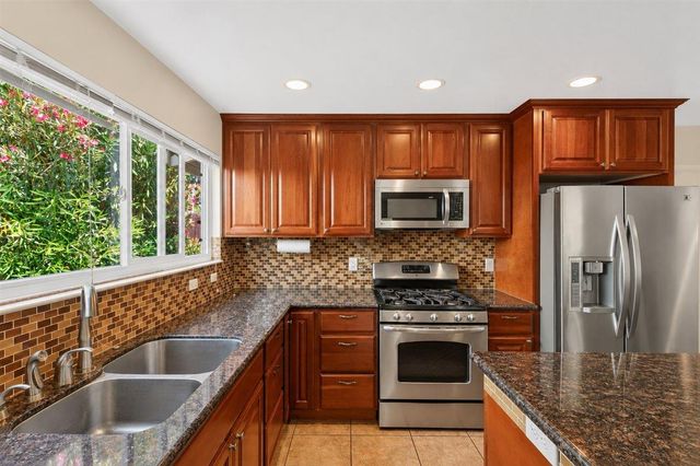 4049 Farmer Way, North Highlands, CA 95660