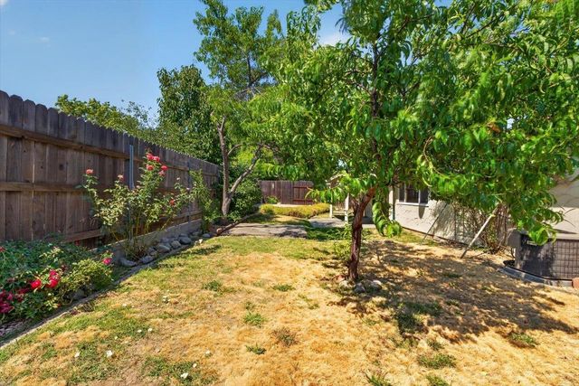 4049 Farmer Way, North Highlands, CA 95660