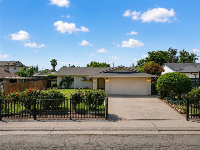 4049 Farmer Way, North Highlands, CA 95660