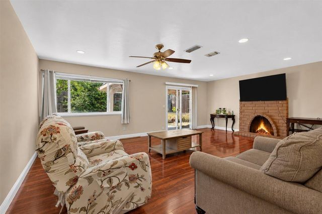 4049 Farmer Way, North Highlands, CA 95660