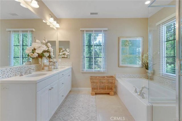 60 Bianco, Irvine, CA 92618
