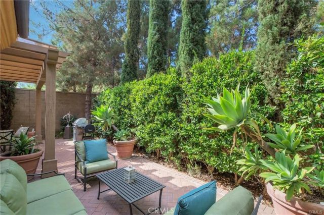 60 Bianco, Irvine, CA 92618