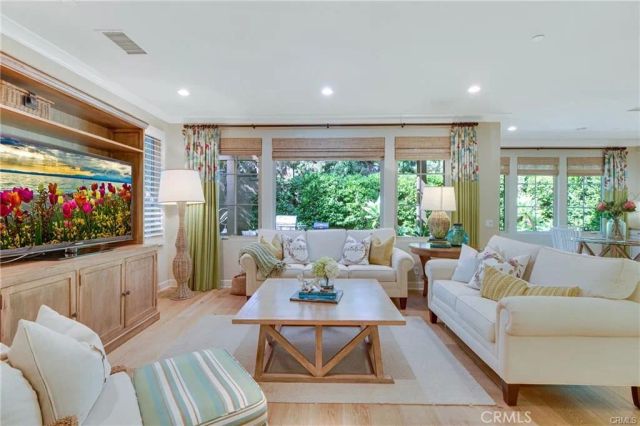 60 Bianco, Irvine, CA 92618