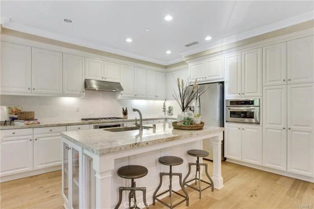 60 Bianco, Irvine, CA 92618