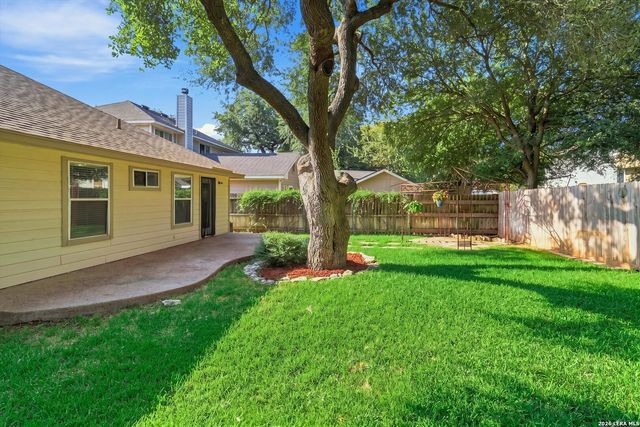 20619 Gathering Oak, San Antonio, TX 78258