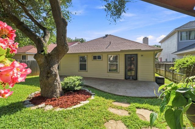 20619 Gathering Oak, San Antonio, TX 78258