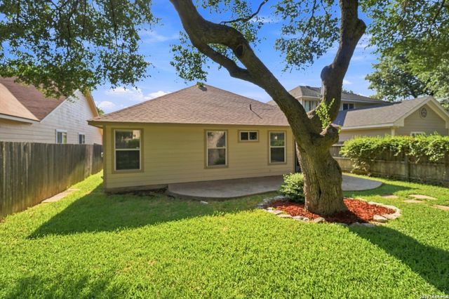 20619 Gathering Oak, San Antonio, TX 78258