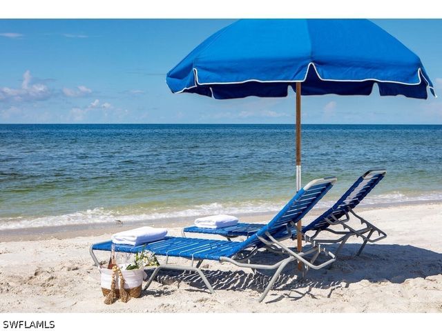 7225 Pelican Bay BLVD 203, Naples, FL 34108