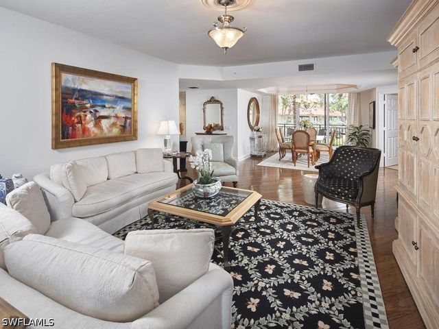 7225 Pelican Bay BLVD 203, Naples, FL 34108