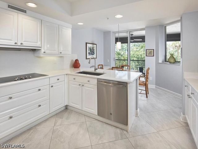7225 Pelican Bay BLVD 203, Naples, FL 34108