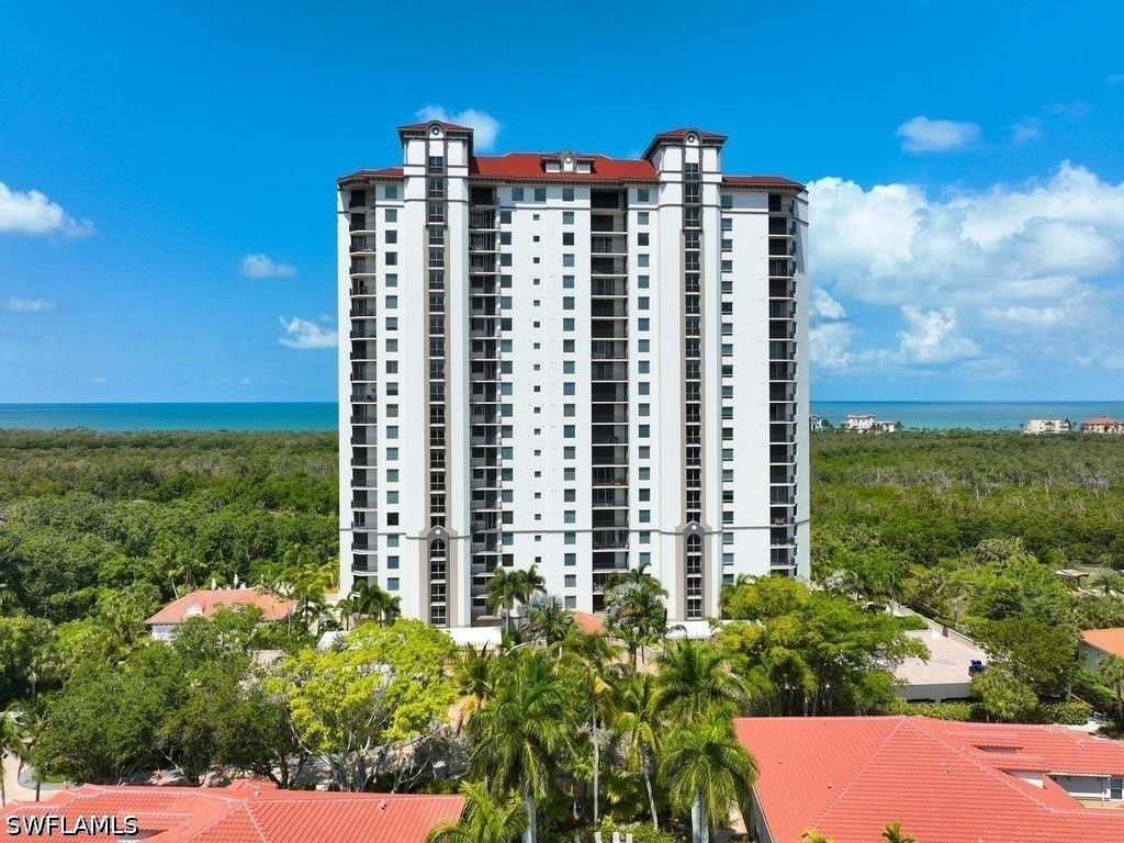 7225 Pelican Bay BLVD 203, Naples, FL 34108
