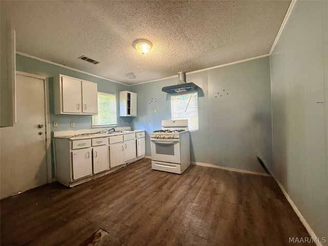 111 Kiwanis Street, Montgomery, AL 36110