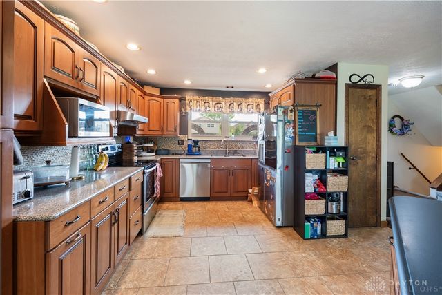 2341 Clubside Drive, Beavercreek, OH 45431