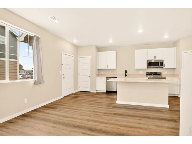 307 Penguin St, Johnstown, CO 80534