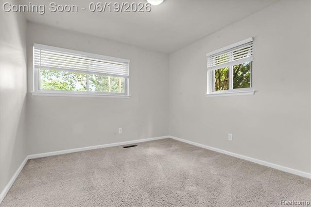 28332 Loretta Avenue, Warren, MI 48092
